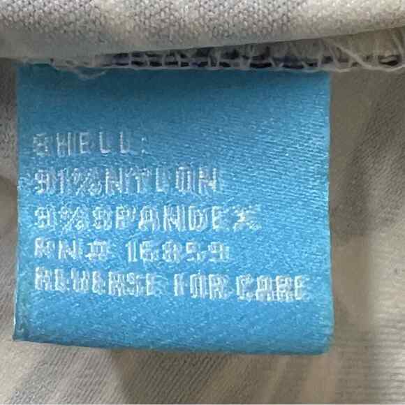 J. McLaughlin Geometric Print Faux Wrap Blouse Size XS - Picture 6 of 6